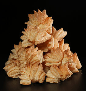 Pyramid of star-shaped pastries